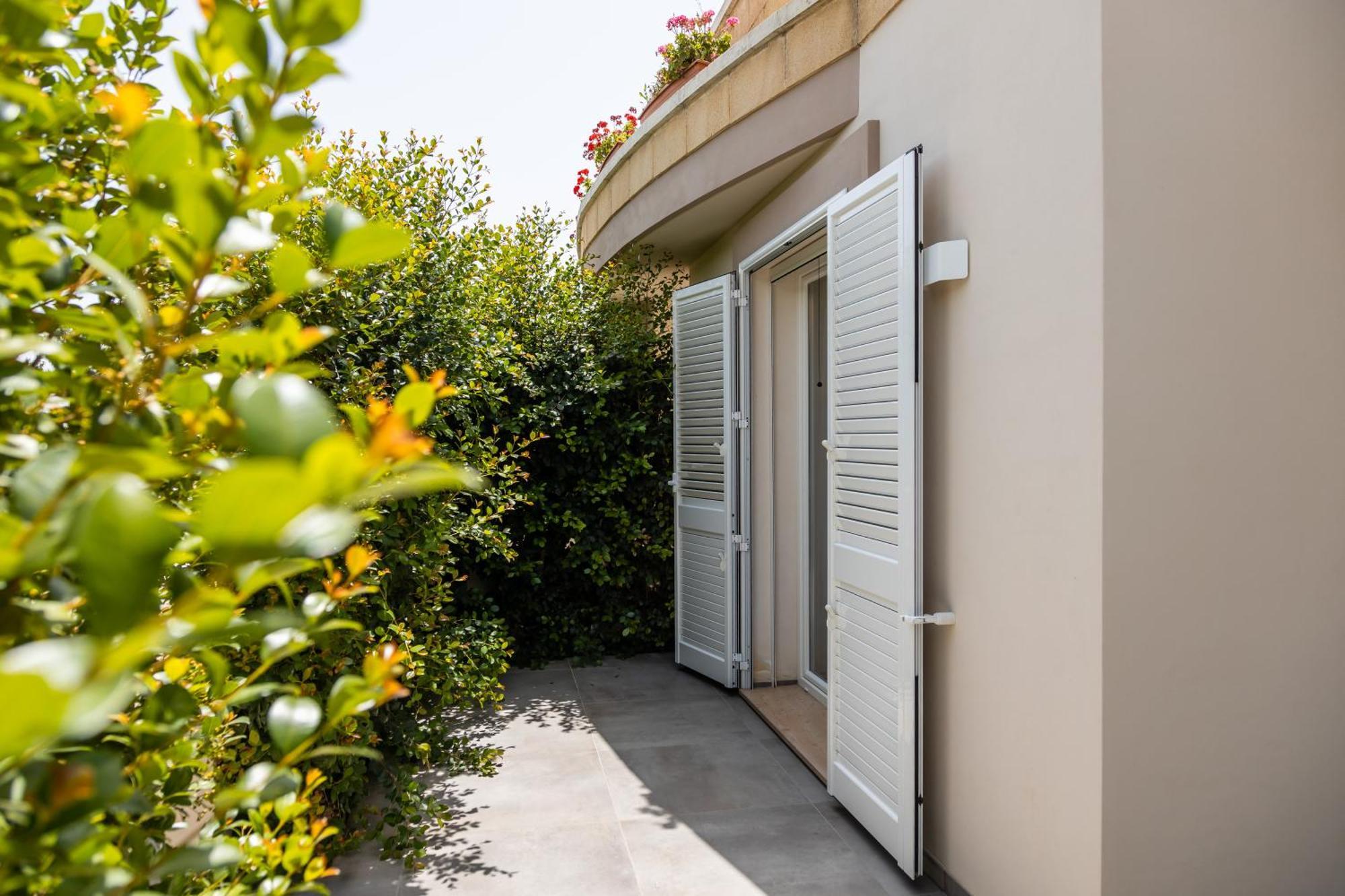 La Collina Di Montegrappa - Suites With Heated Private Pool - Suites With Shared Pool Tuglie Quarto foto